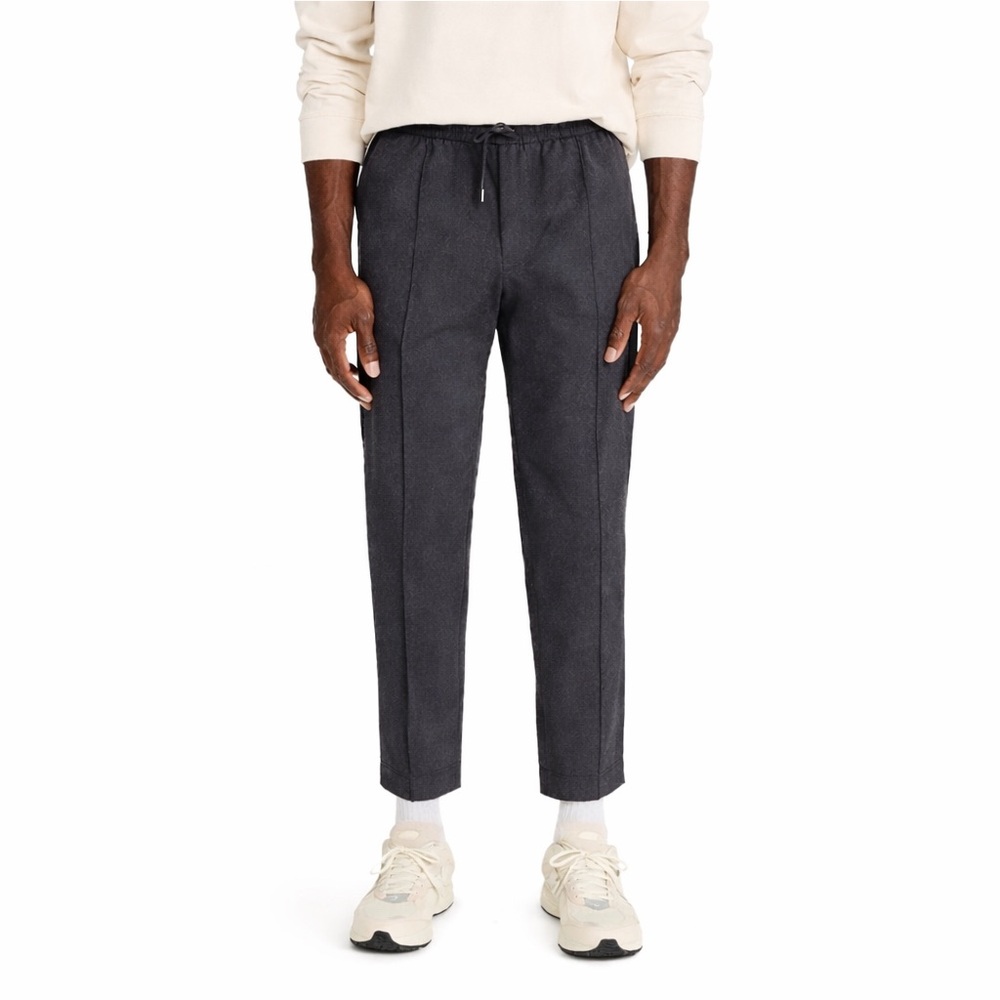 CLUB MONACO - Tailored Fleece Jogger Pants Charcoal | Minimal Luxury Athleisure